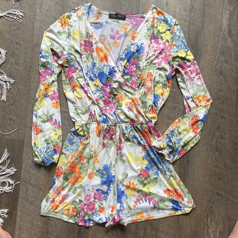 3/$30 | Floral Long Sleeve Deep V Romper